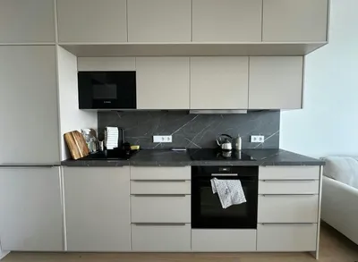 Moderne 38,5 m² Wohnung mit Balkon - 36. Stock, Blick über die ganze Stadt – Bild 3