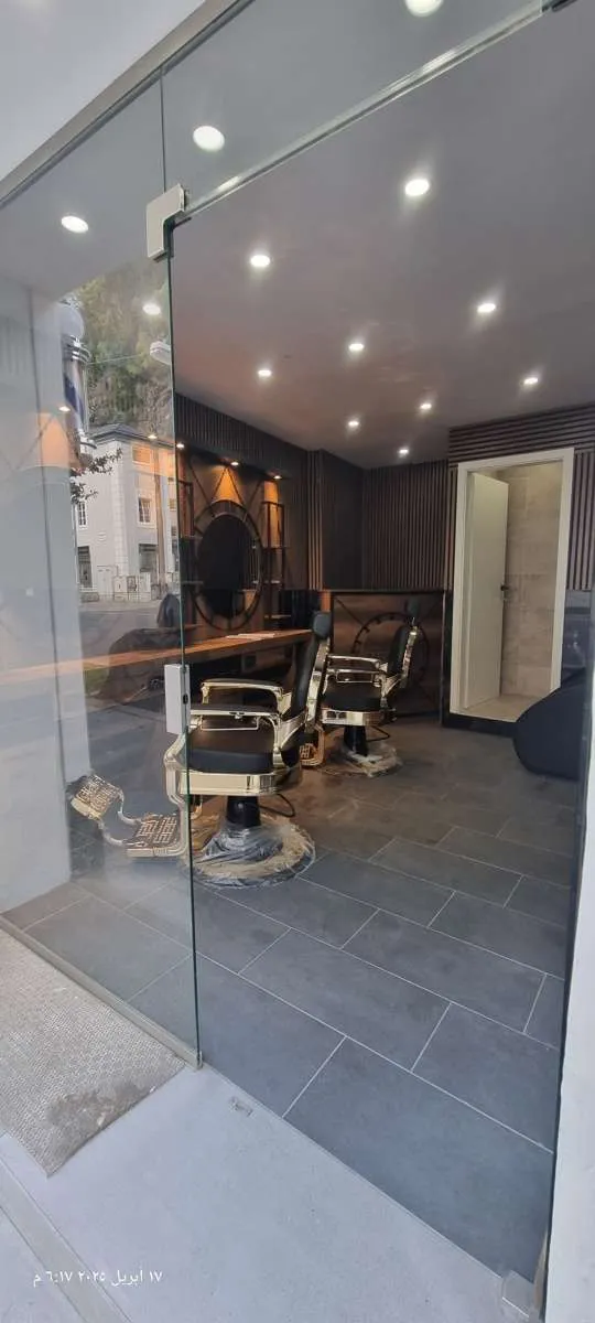 Friseursalon komplett ausgestattet zur Vermietung – pohled 2