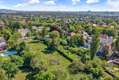 Grundstück kaufen in Wien – 1 618 m², € 1.749.500