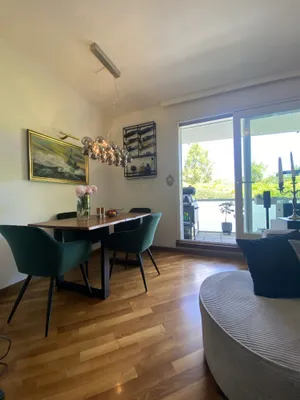 Exklusives, möbliertes Terrassenapartment in den Wiener Weingärten mit *Indoor-Pool* – Bild 3