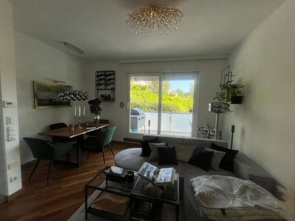 Exklusives, möbliertes Terrassenapartment in den Wiener Weingärten mit *Indoor-Pool* - Widok 2
