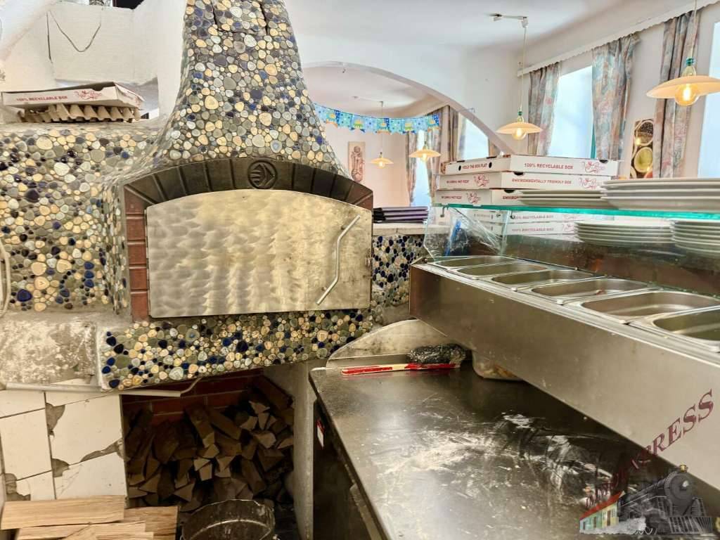 Voll ausgestattete Pizzeria mit Holzofen & Gastgarten - Sofort durchstarten! - Ansicht 3