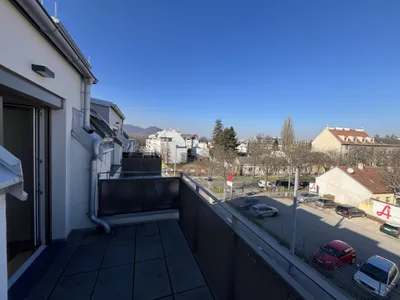 Top geschnittene 3-Zimmer-Wohnung mit Balkon & Loggia in 1210 Wien zu mieten – Bild 2