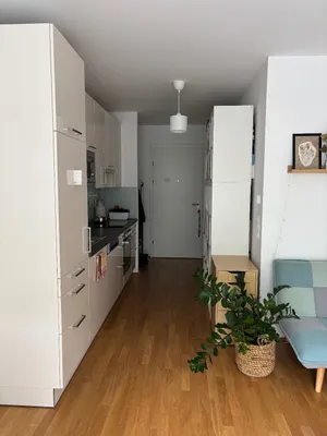 Modern 1-Bedroom Apartment with Balcony in Vienna