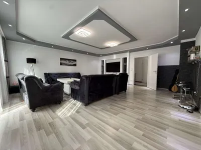 Gewerbeimmobilie kaufen in Vöcklabruck – 366 m², € 769.000 – Bild 2 von 21