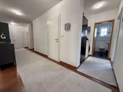 Gewerbeimmobilie kaufen in Vöcklabruck – 366 m², € 769.000 – Bild 7 von 21