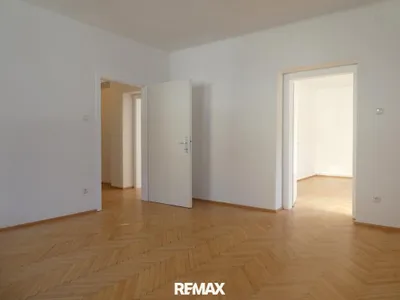 3-Zimmer-Wohnung kaufen in Lienz – 70 m², € 165.000 – Bild 2 von 6