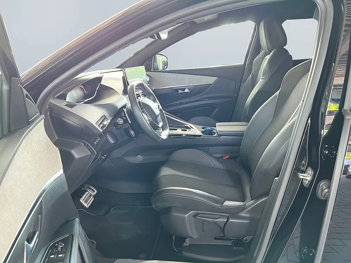 Peugeot 5008 Blackline 1.2 PureTech 130 GT EAT8 – Bild 5