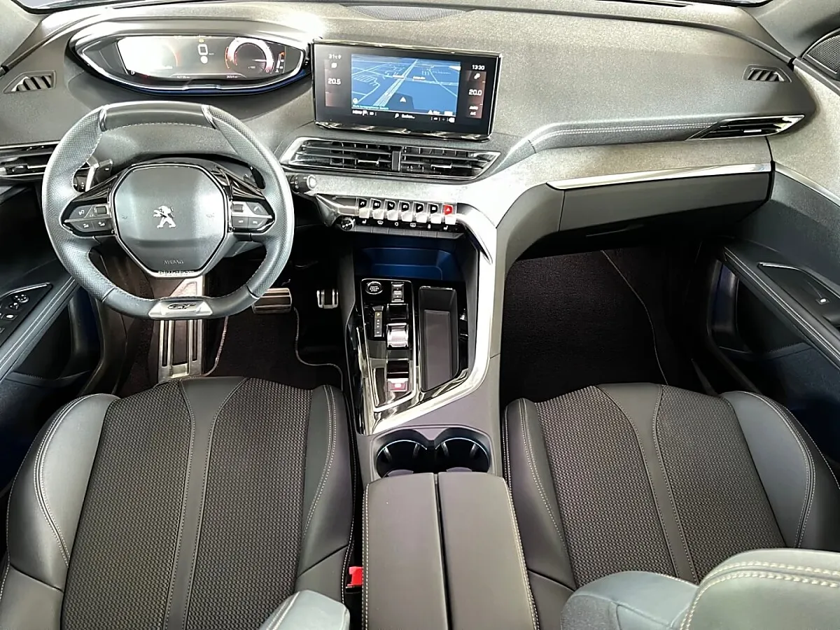 Peugeot 5008 Blackline 1.2 PureTech 130 GT EAT8 – Bild 6