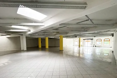 Gewerbeimmobilie mieten in Salzburg-Umgebung – 361 m², € 1.690