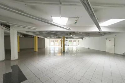 Gewerbeimmobilie mieten in Salzburg-Umgebung – 361 m², € 1.690 – Bild 7 von 9