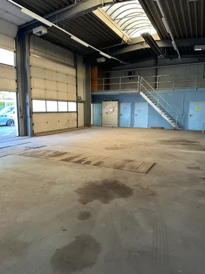 Immobilie mieten in Innsbruck-Land – 330 m², € 2.590 – Bild 7 von 9
