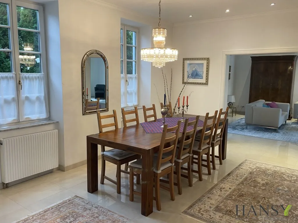 TRIBUSWINKEL: Repräsentative Stilvilla: 5 Zimmer, Garten, Terrasse - Ihr Traumhaus wartet!!! - Ansicht 2