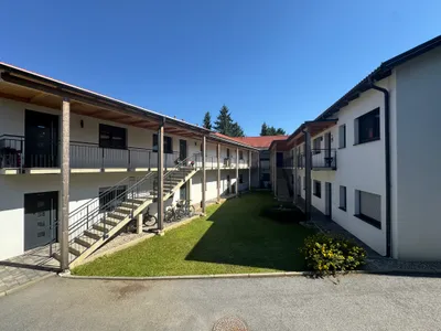 RUHIGE exklusive 3-Zimmer Mietwohnung mit GROßEN BALKON in TOP LAGE, photo 1