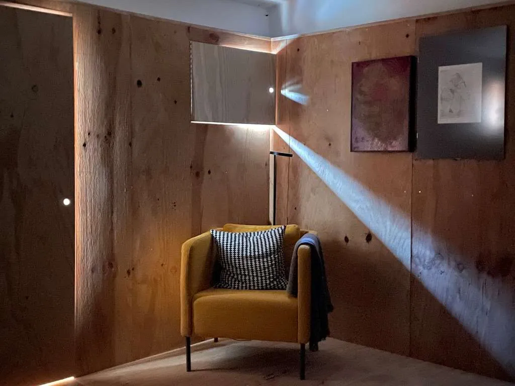 Sommerfrische im Künstlerzimmer – pohled 2