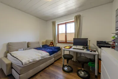 4-Zimmer-Wohnung kaufen in Gmunden – 115 m², € 299.000 – Bild 9 von 13