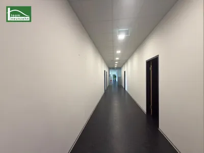 8-Zimmer-Gewerbeimmobilie mieten in Bruck an der Leitha – 412,1 m², € 6.970 – Bild 22 von 39