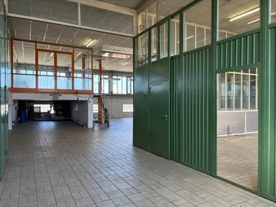Gewerbeimmobilie mieten in Krems Land – 1 099 m², € 5.565 – Bild 2 von 12