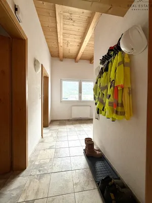 Gewerbeimmobilie mieten in Imst – 1 957 m², € 4.400 – Bild 3 von 12