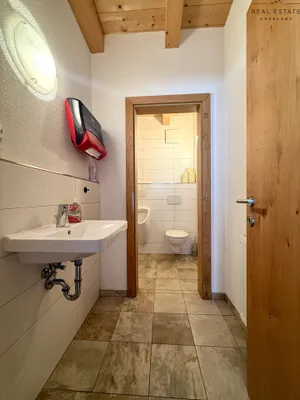 Gewerbeimmobilie mieten in Imst – 1 957 m², € 4.400 – Bild 8 von 12