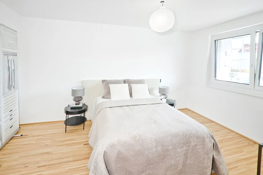 HOCH HINAUS | 2-Zimmer mit Balkon im 11. Stock | FLO7 - Widok 2