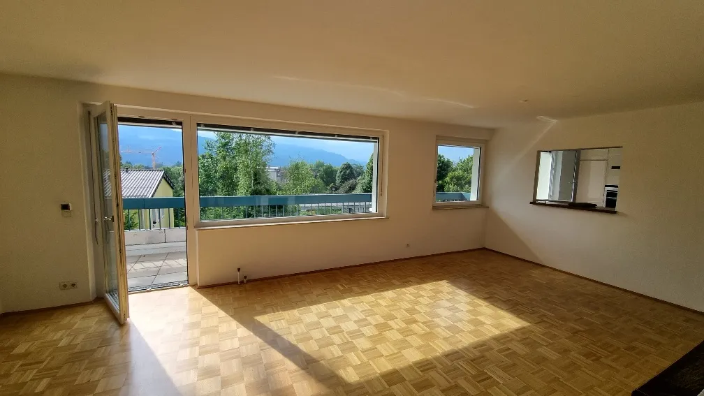 Sonnige 3-Zimmer-Wohnung in Salzburg-Parsch mit Garage, 35 m² Balkon und Bergblick – pohled 2