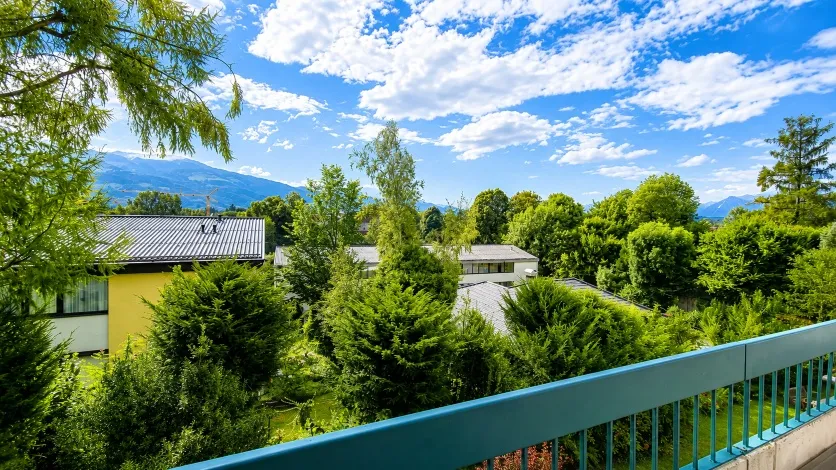 Sonnige 3-Zimmer-Wohnung in Salzburg-Parsch mit Garage, 35 m² Balkon und Bergblick – pohled 3