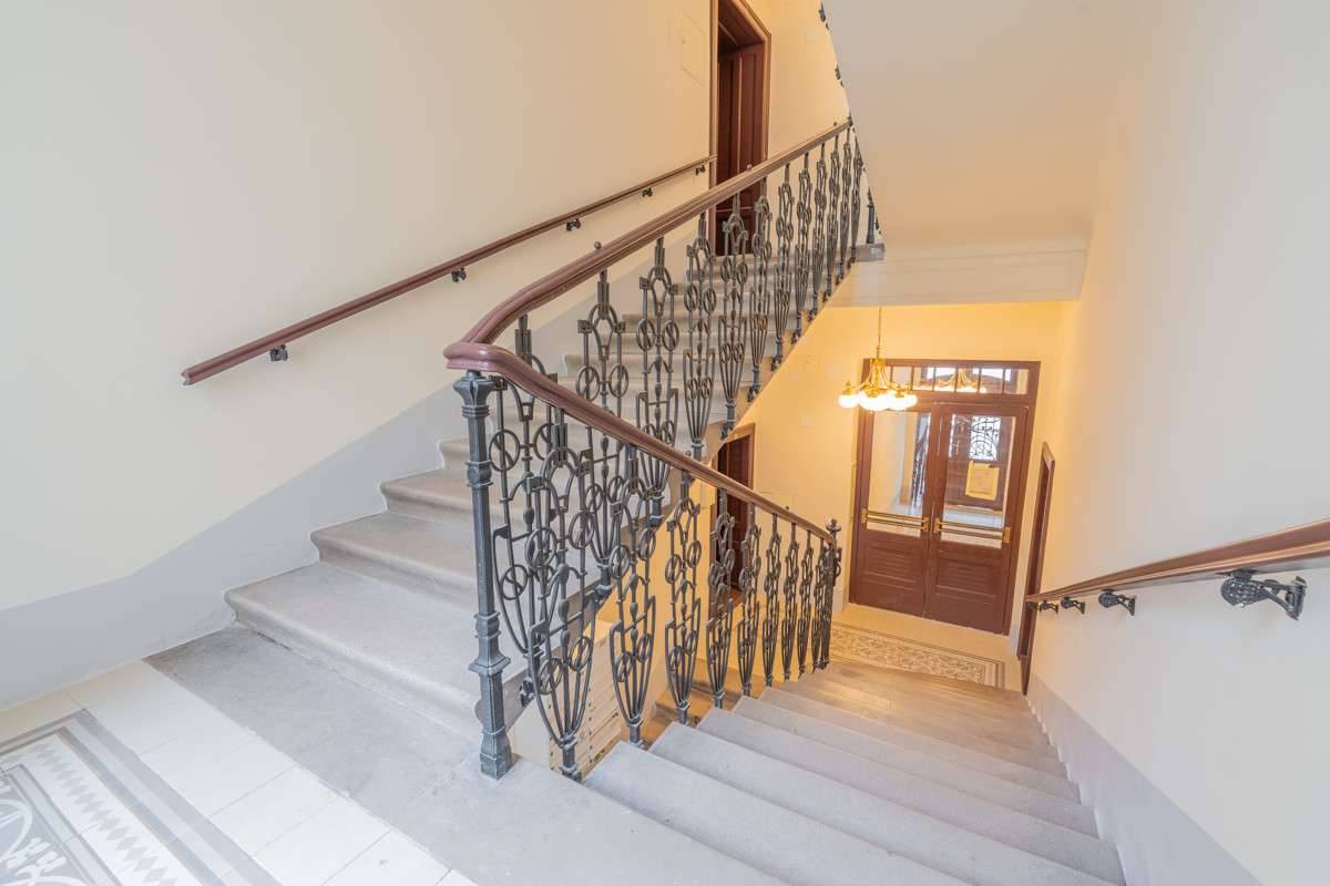 1040 Wien | ZINSHAUS 728 m² stilvolle Fassade | DG-Potenzial 155 m² | Saniert Frühjahr 2025 - Ansicht 3