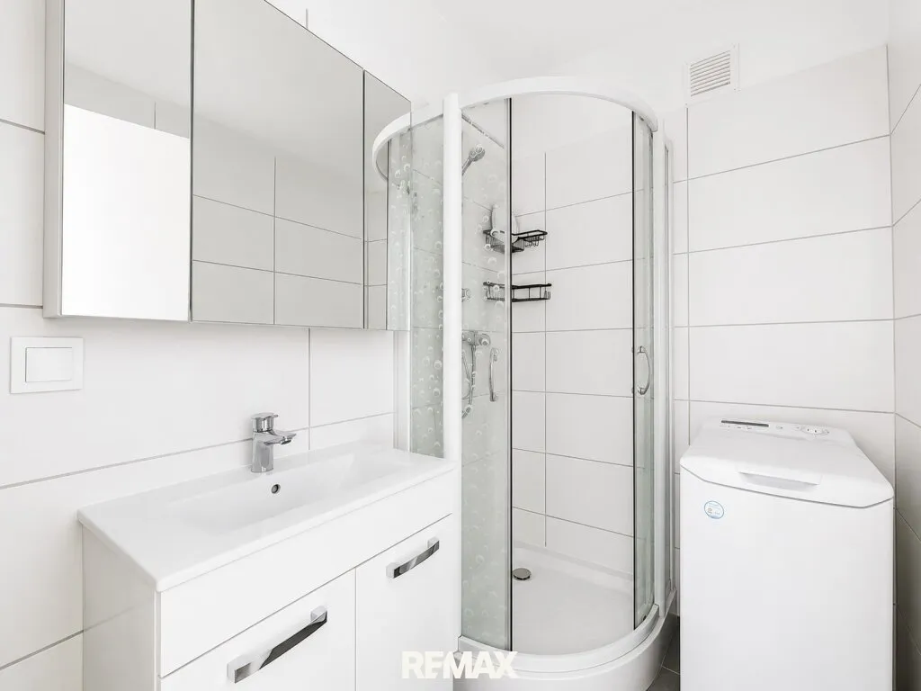 Gemütliche 2-Zimmer-Wohnung mit Grünblick in zentraler Lage – pohled 3