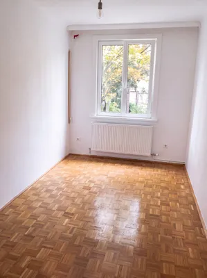 Helle, generalsanierte 3-Zimmer-Wohnung mit Garten in Cottagelage - ideal für WG oder Studierende im 18. Bezirk – Bild 2