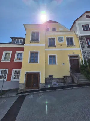 5-Zimmer-Haus mieten in Gmünd – 340 m², € 1.755 – Bild 1 von 28