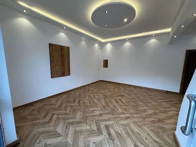 1-Zimmer-Gewerbeimmobilie mieten in Kitzbühel – 40 m², € 990 – Bild 2 von 6