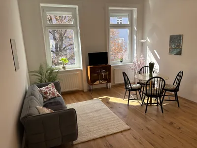 Renovierte, voll möblierte 50 m² Wohnung direkt bei U6 AKH