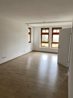 4-Zimmer-Wohnung mieten in Hollabrunn – 91 m², € 1.039 – Bild 1 von 11