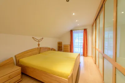 7-Zimmer-Haus kaufen in Gmunden – 186 m², € 390.000 – Bild 8 von 28