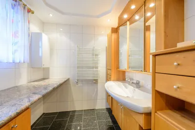 7-Zimmer-Haus kaufen in Gmunden – 186 m², € 390.000 – Bild 9 von 28