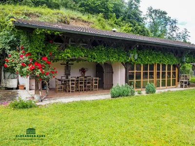 8-Zimmer-Haus kaufen in Braunau am Inn – 250 m², € 980.000 – Bild 4 von 4
