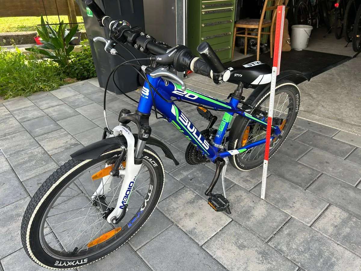 top gear cesky Iconic team takes on Czech cars in new Prime Video adventure Cube: Hybrid e-bike with wholesale ski goggles Color:BLACK / SMOKE