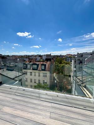 Unbefristete Erstbezug DG-Maisonette Wohnung mit 2 Terrassen in Top-Lage des 7. Bezirks – Bild 2