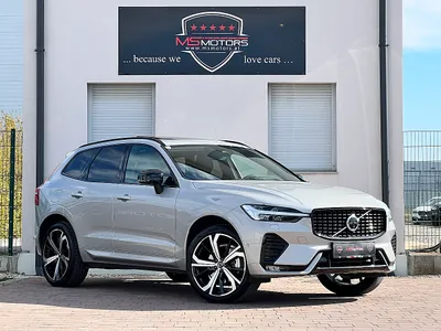 Volvo XC60 B4 Plus Dark AWD Geartronic / R DESIGN / 3...