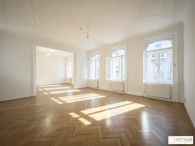 Unbefristet im Diplomatenviertel! Repräsentative 5-Zimmer-Stilaltbau-Wohnung mit zwei kleinen Balkonen beim Arenbergpark