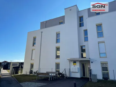 2-Zimmer-Wohnung mieten in Neunkirchen – 53,59 m², € 764 – Bild 1 von 6