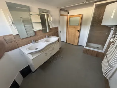 3-Zimmer-Gewerbeimmobilie mieten in Wiener Neustadt Land – 150 m², € 980 – Bild 3 von 4