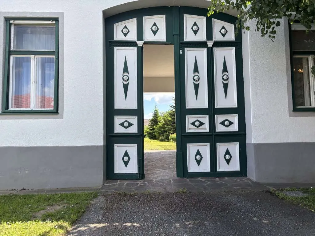 Stilvoller Streckhof mit Nebengebäude im idyllischen Südburgenland - Ansicht 2