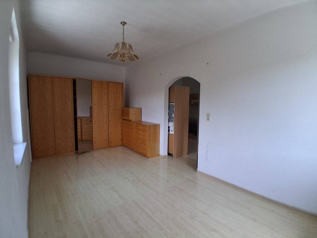 Freundliche 2-Zimmer-Wohnung mit großzügiger Wohnküche und Gemeinschaftsgarten – pohled 3