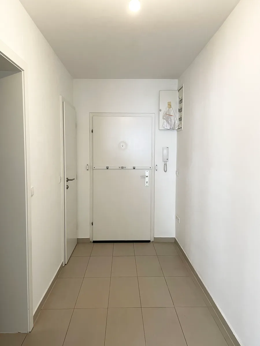 Provisionsfreie 2,5-Zimmer-Wohnung mit Stellplatz nahe Mariahilfer Str. - Ansicht 2