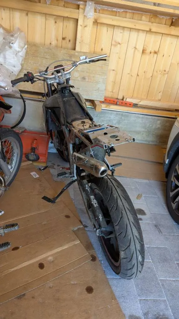 Aprilia SX