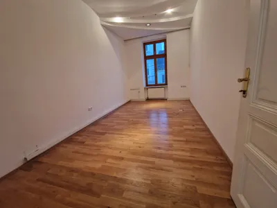 3-Zimmer-Gewerbeimmobilie mieten in Linz – 120 m², € 1.393 – Bild 2 von 8
