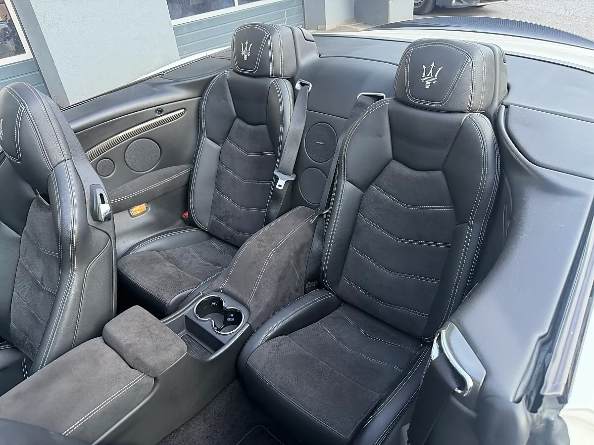 Maserati Gran Cabrio 4.7 V8 MC Carbon! – Bild 11