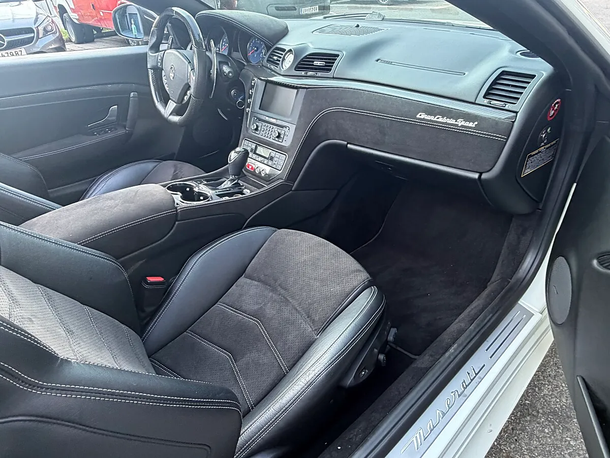 Maserati Gran Cabrio 4.7 V8 MC Carbon! – Bild 13